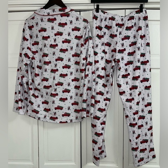 Disney Mickey Mouse Red Truck Christmas Tree Flannel Holiday 2 Piece Medium - Picture 2 of 11